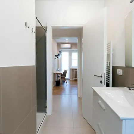 Maison Altinia, Locazione In Centro Storico A Due Passi Dalla Stazione 게스트하우스 트레비소